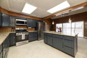 1017 Azaleamum Dr 16